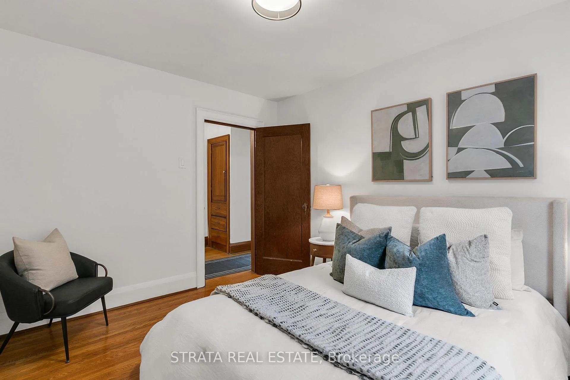 Photo 34 of 40 Roe Avenue, Toronto, Lawrence Park North — HOMEH