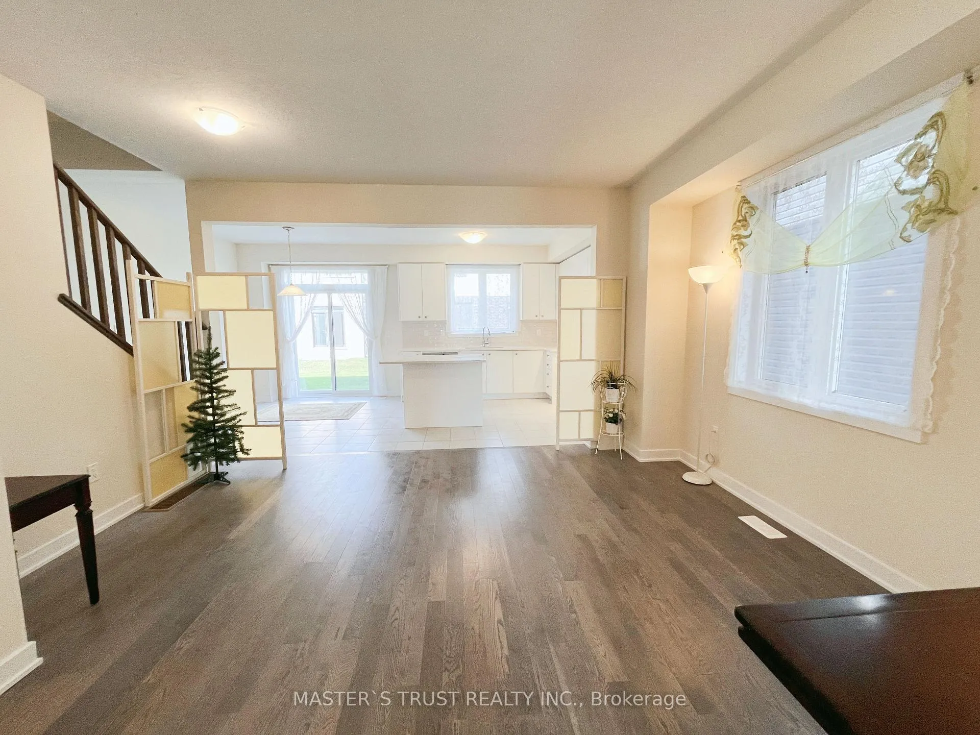Photo 3 of 141 Keelson Street, Welland, Dain City — HOMEH