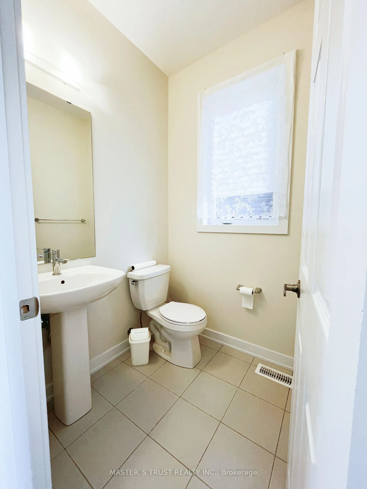 Photo 12 of 141 Keelson Street, Welland, Dain City — HOMEH