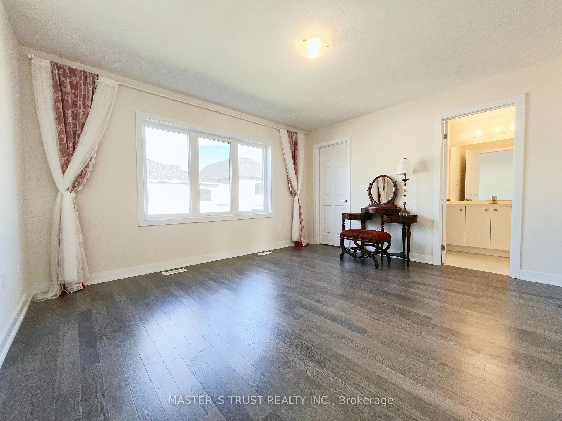 Photo 14 of 141 Keelson Street, Welland, Dain City — HOMEH
