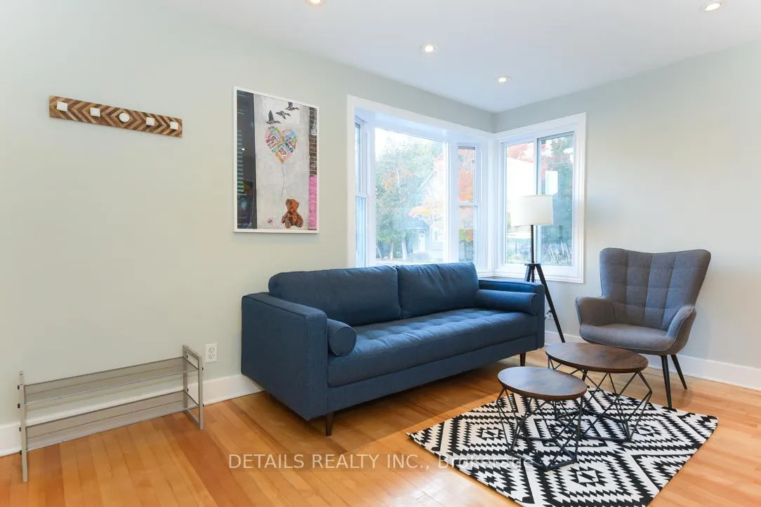 Photo 5 of 334 Rockhurst Avenue, Ottawa, Ottawa West — HOMEH