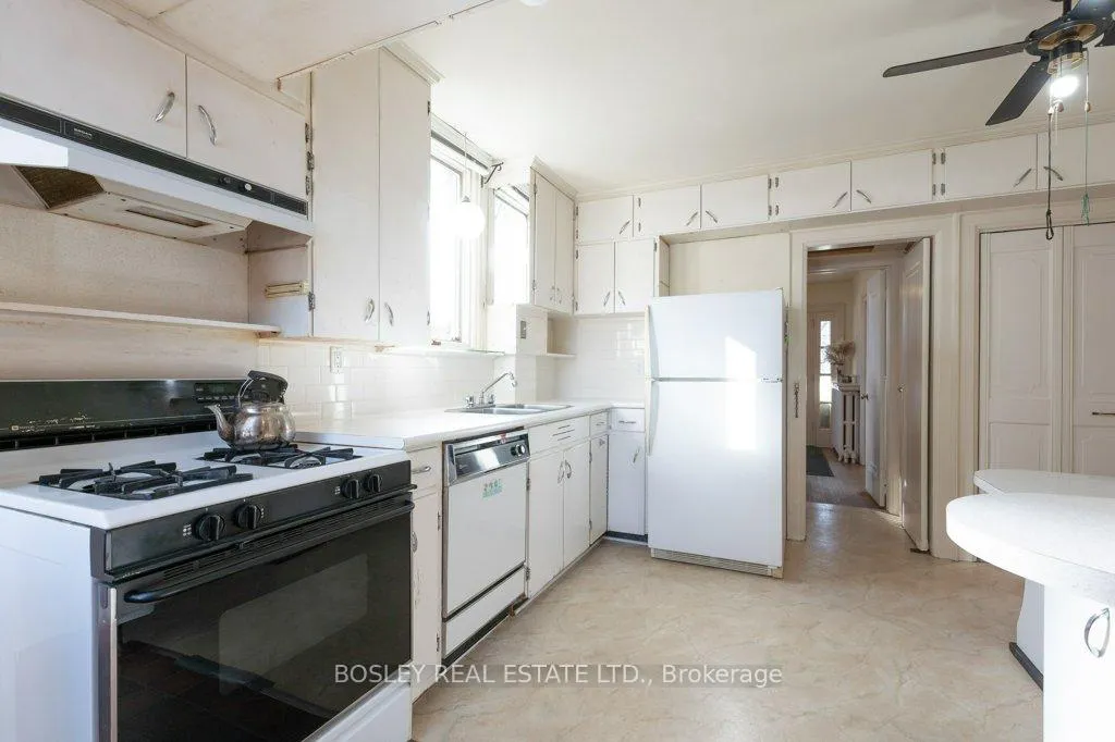 Photo 17 of 47 Harper Avenue, Toronto, Rosedale-Moore Park — HOMEH