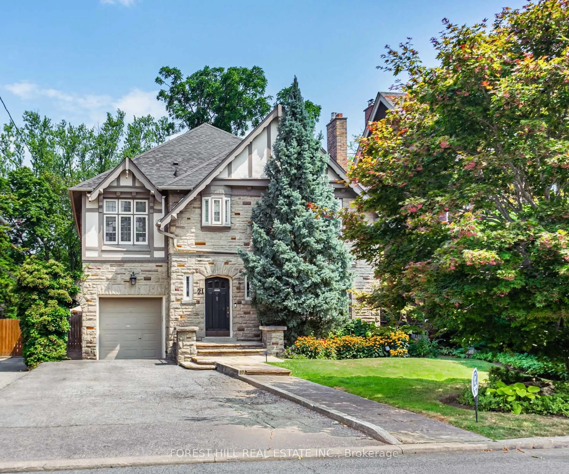 Photo 1 of 21 Gardiner Road, Toronto, Forest Hill South — HOMEH