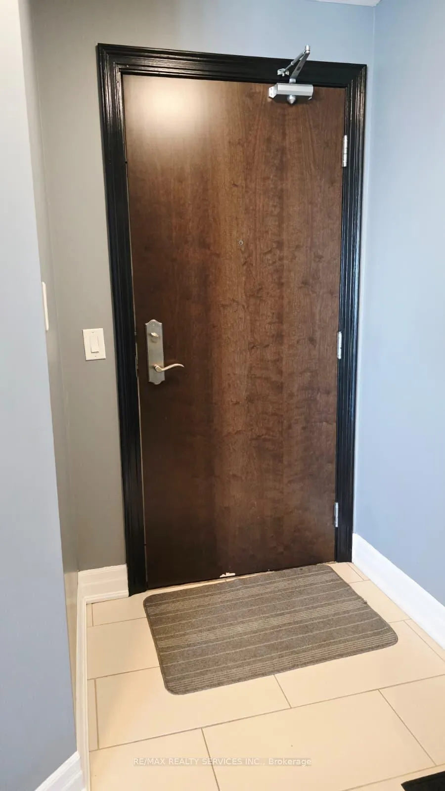Photo 6 of Unit 1308, 100 John Street, Brampton, Downtown Brampton — HOMEH