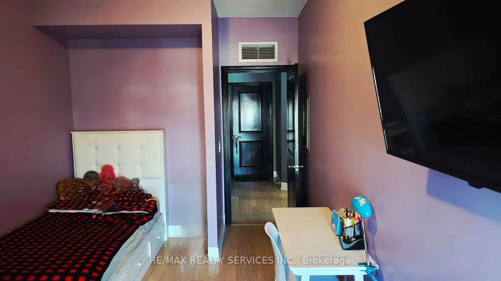 Photo 16 of Unit 1308, 100 John Street, Brampton, Downtown Brampton — HOMEH
