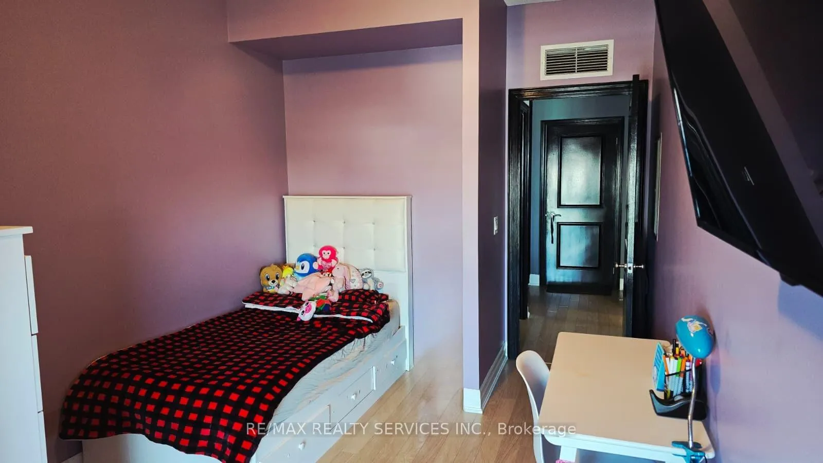Photo 18 of Unit 1308, 100 John Street, Brampton, Downtown Brampton — HOMEH