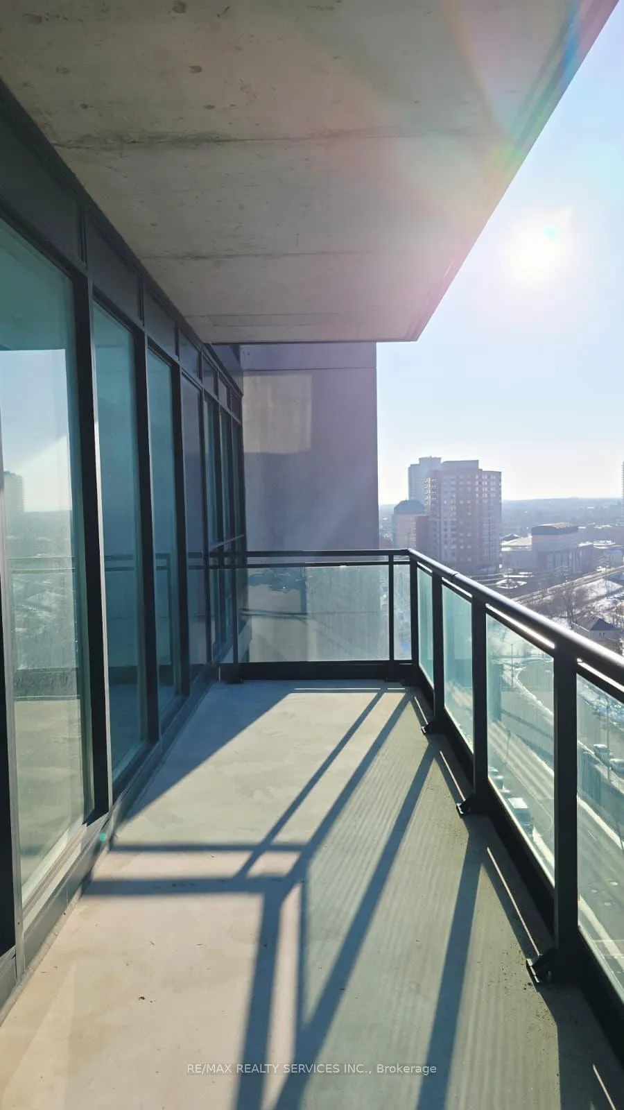 Photo 25 of Unit 1308, 100 John Street, Brampton, Downtown Brampton — HOMEH