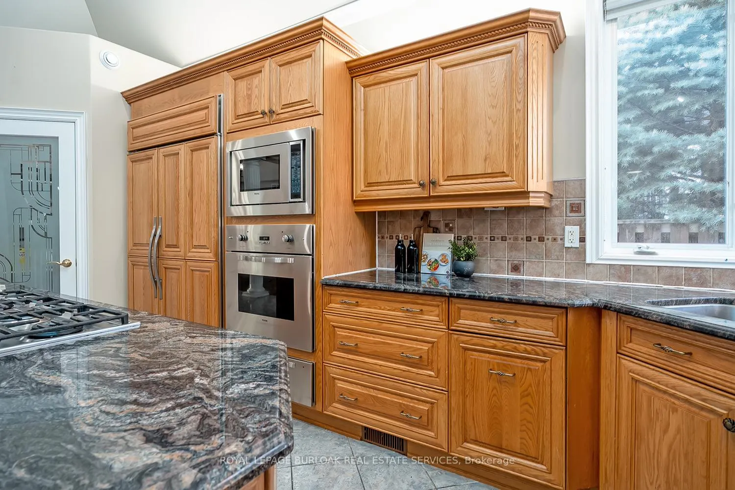 Photo 15 of 1031 Pelham Road, St. Catharines, Rykert/Vansickle — HOMEH