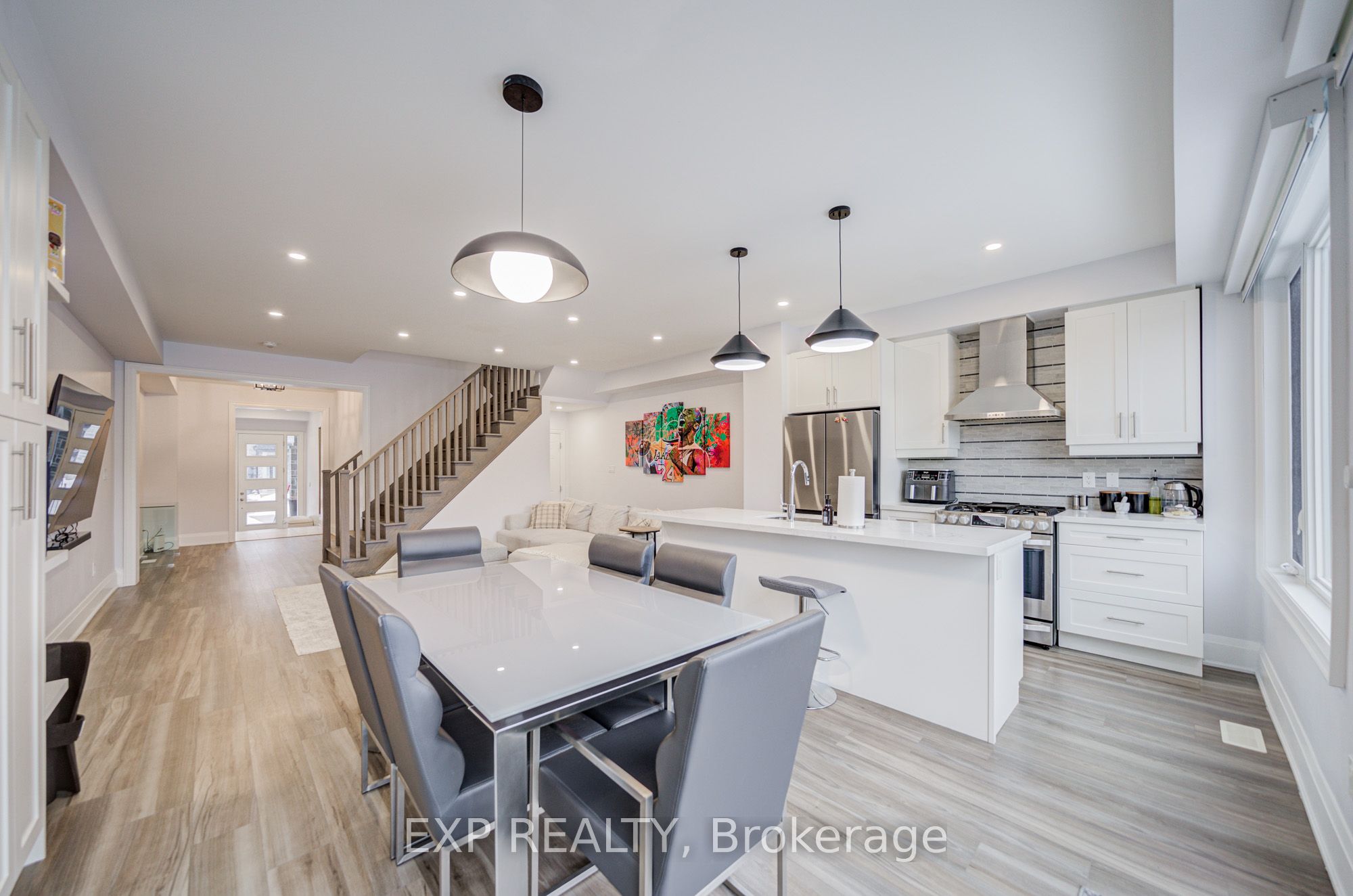 Photo 13 of 67 Pine Gate Place, Whitby, Williamsburg — HOMEH