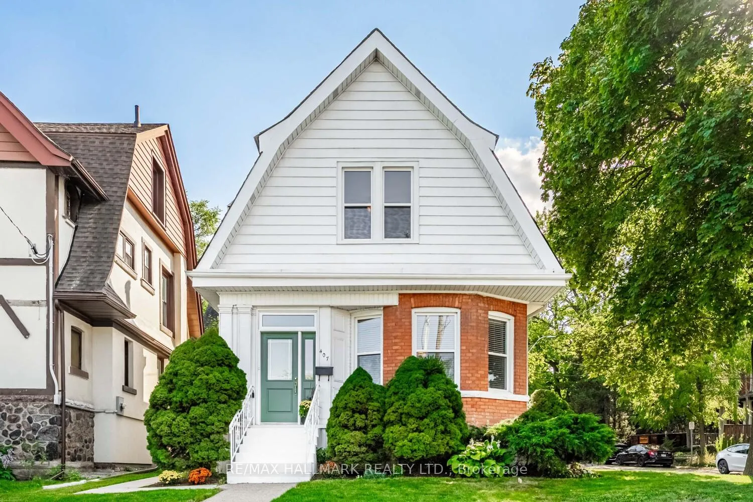 Photo 2 of 407 Aberdeen Avenue, Hamilton, Kirkendall — HOMEH