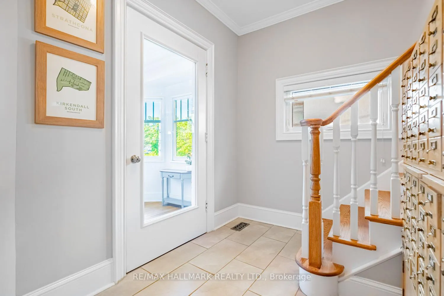 Photo 6 of 407 Aberdeen Avenue, Hamilton, Kirkendall — HOMEH