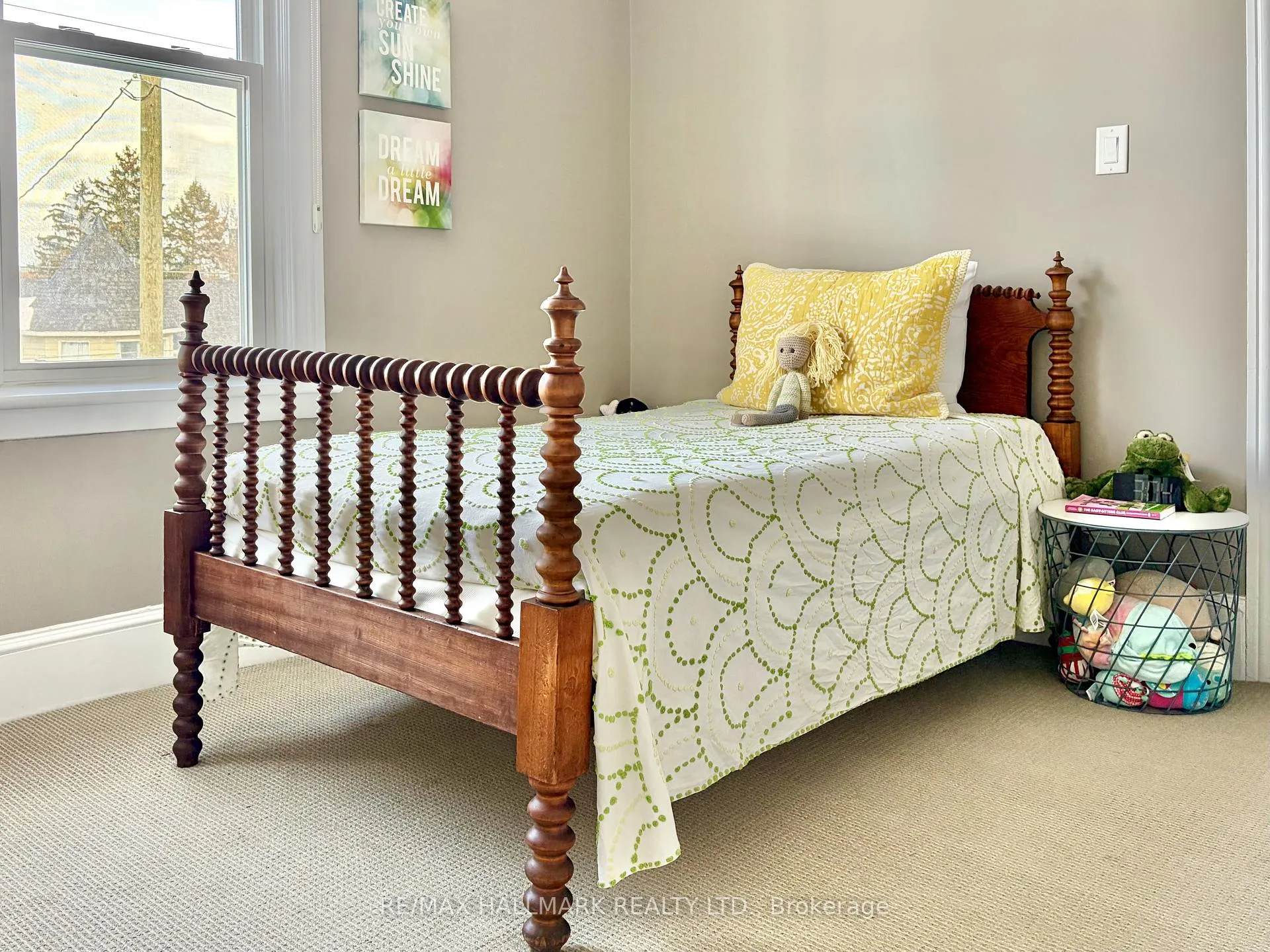 Photo 25 of 407 Aberdeen Avenue, Hamilton, Kirkendall — HOMEH