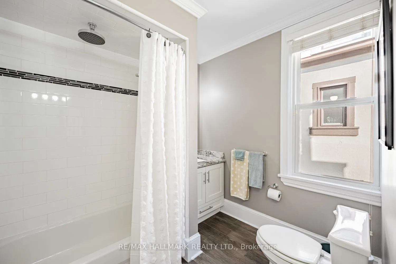 Photo 29 of 407 Aberdeen Avenue, Hamilton, Kirkendall — HOMEH