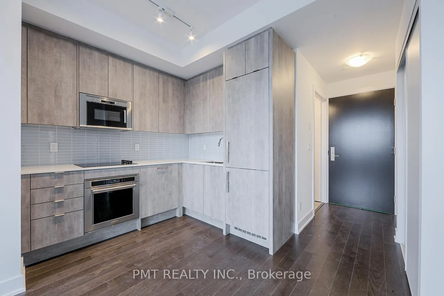 Photo 6 of Unit 510, 181 Bedford Road, Toronto, The Annex — HOMEH
