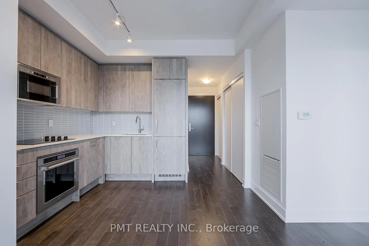 Photo 7 of Unit 510, 181 Bedford Road, Toronto, The Annex — HOMEH