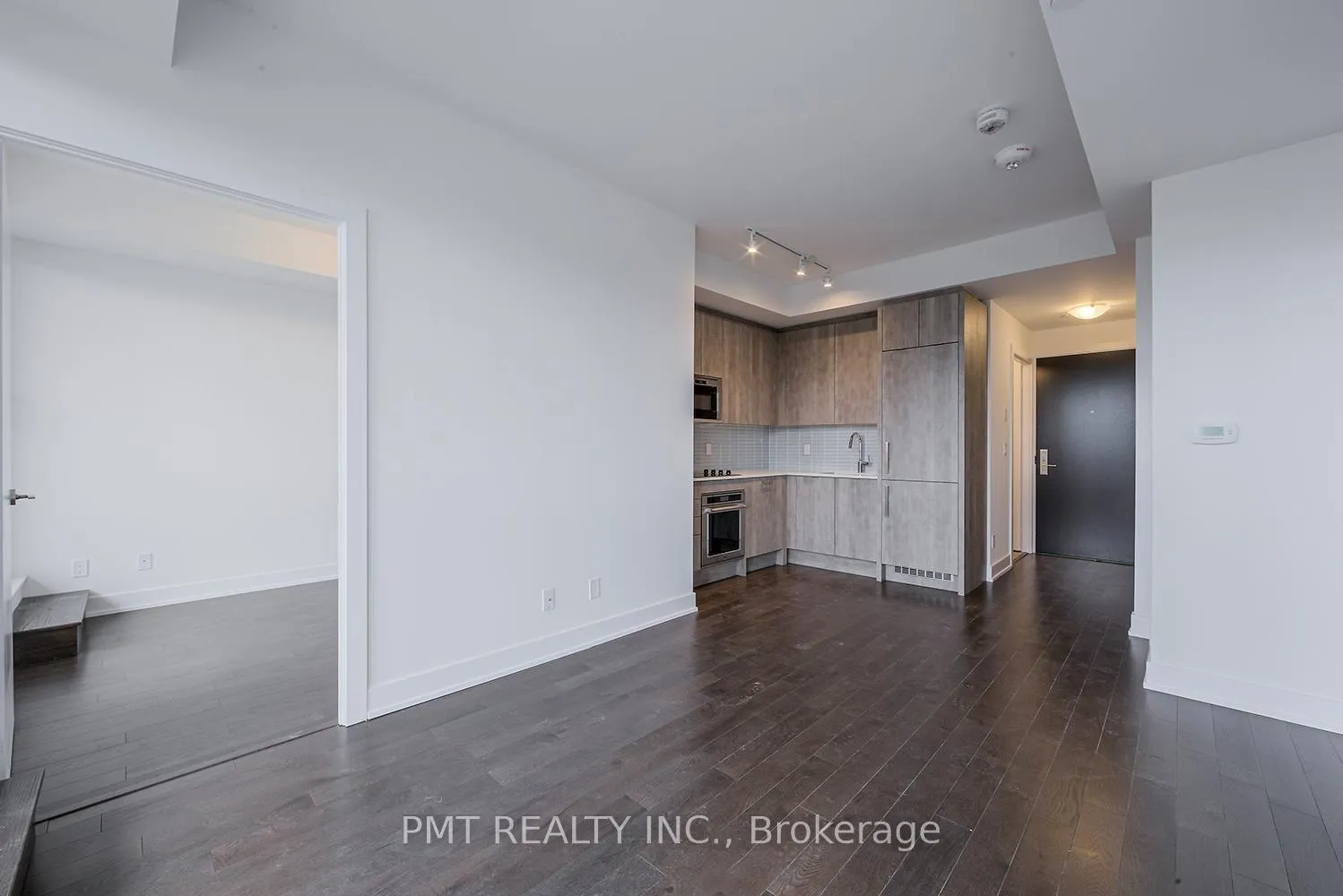 Photo 9 of Unit 510, 181 Bedford Road, Toronto, The Annex — HOMEH