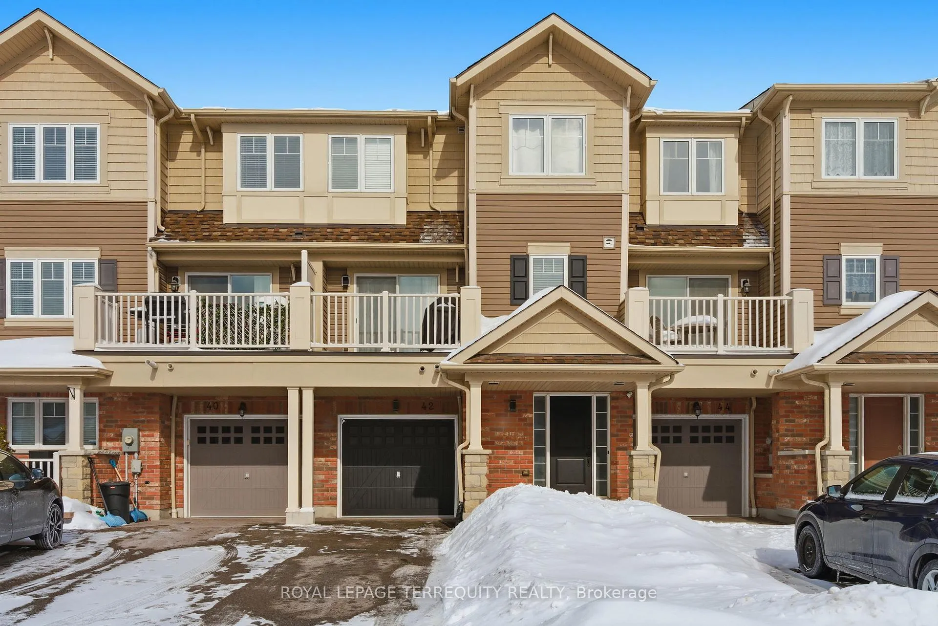Photo 1 of 42 Artania Street, Oshawa, Windfields — HOMEH