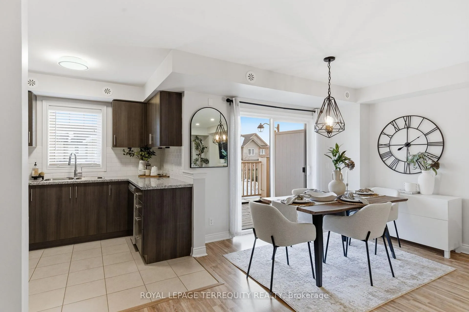 Photo 8 of 42 Artania Street, Oshawa, Windfields — HOMEH