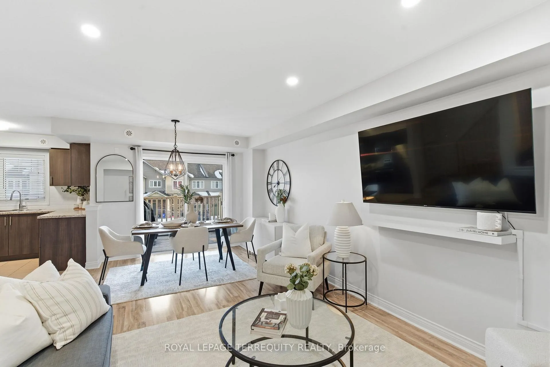 Photo 15 of 42 Artania Street, Oshawa, Windfields — HOMEH
