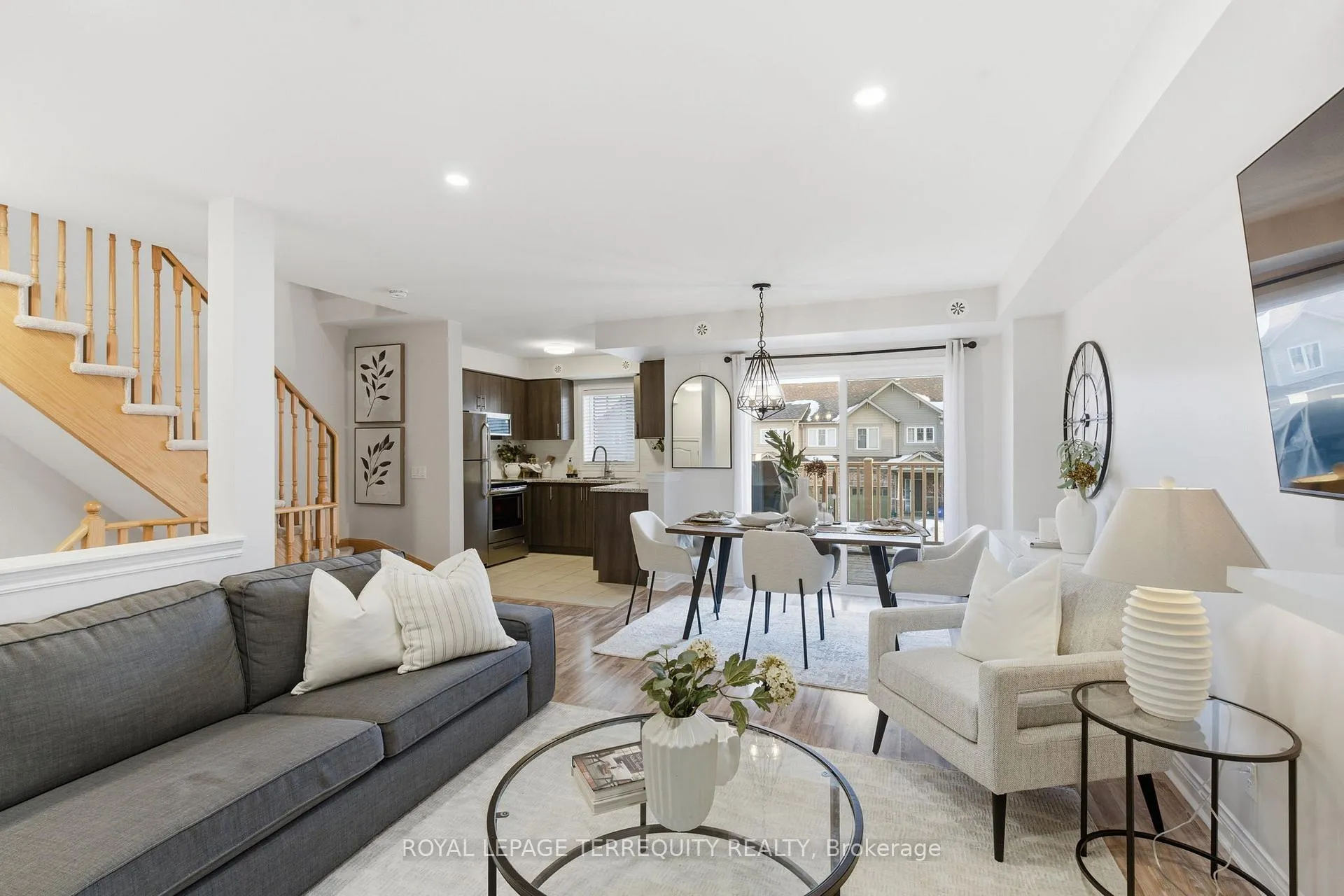 Photo 18 of 42 Artania Street, Oshawa, Windfields — HOMEH