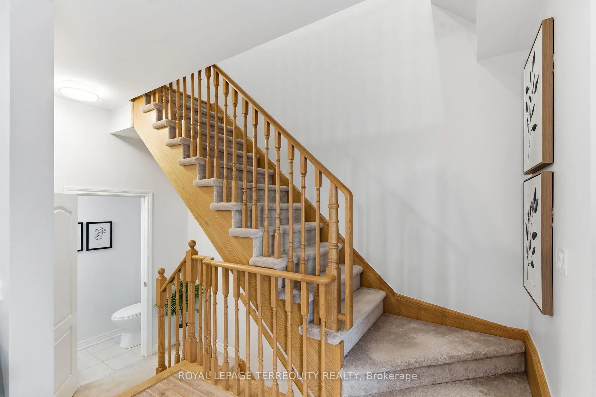 Photo 21 of 42 Artania Street, Oshawa, Windfields — HOMEH