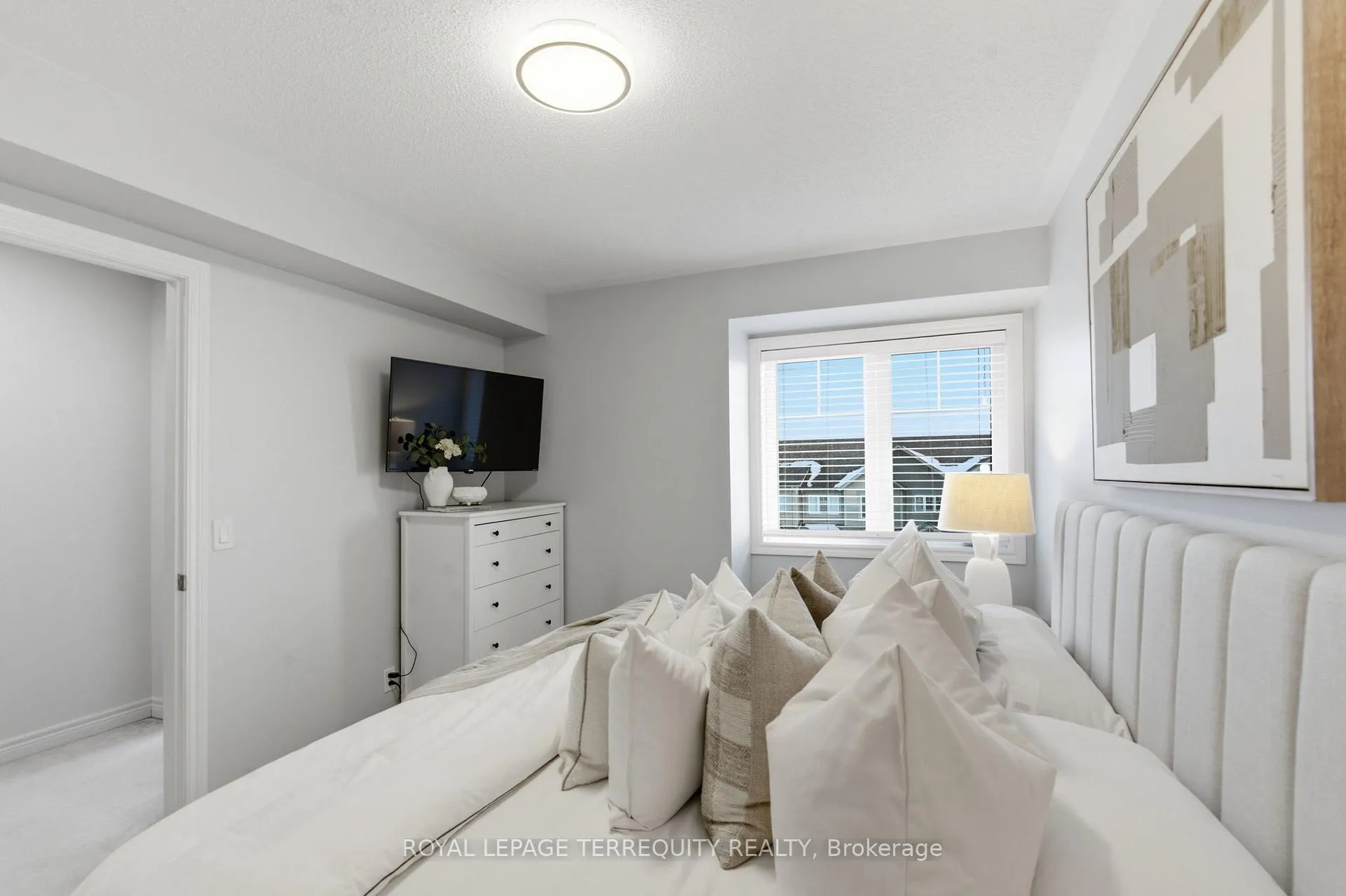 Photo 27 of 42 Artania Street, Oshawa, Windfields — HOMEH