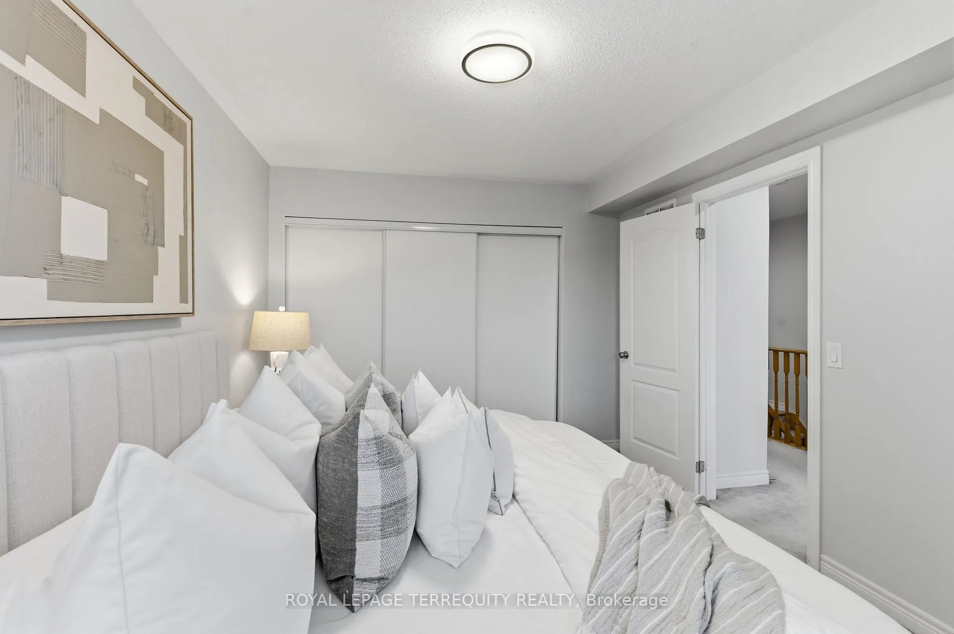 Photo 28 of 42 Artania Street, Oshawa, Windfields — HOMEH