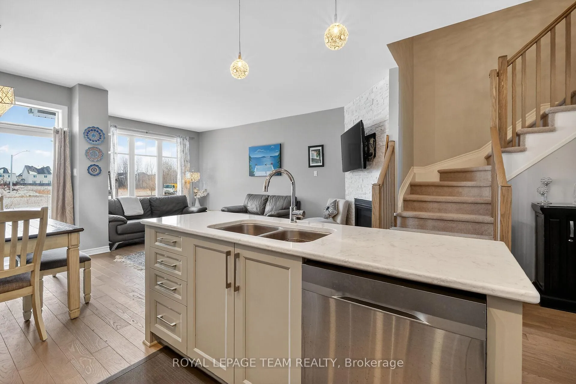 Photo 10 of 829 Miikana Road, Ottawa, Blossom Park/Kemp Park/Findlay Creek — HOMEH