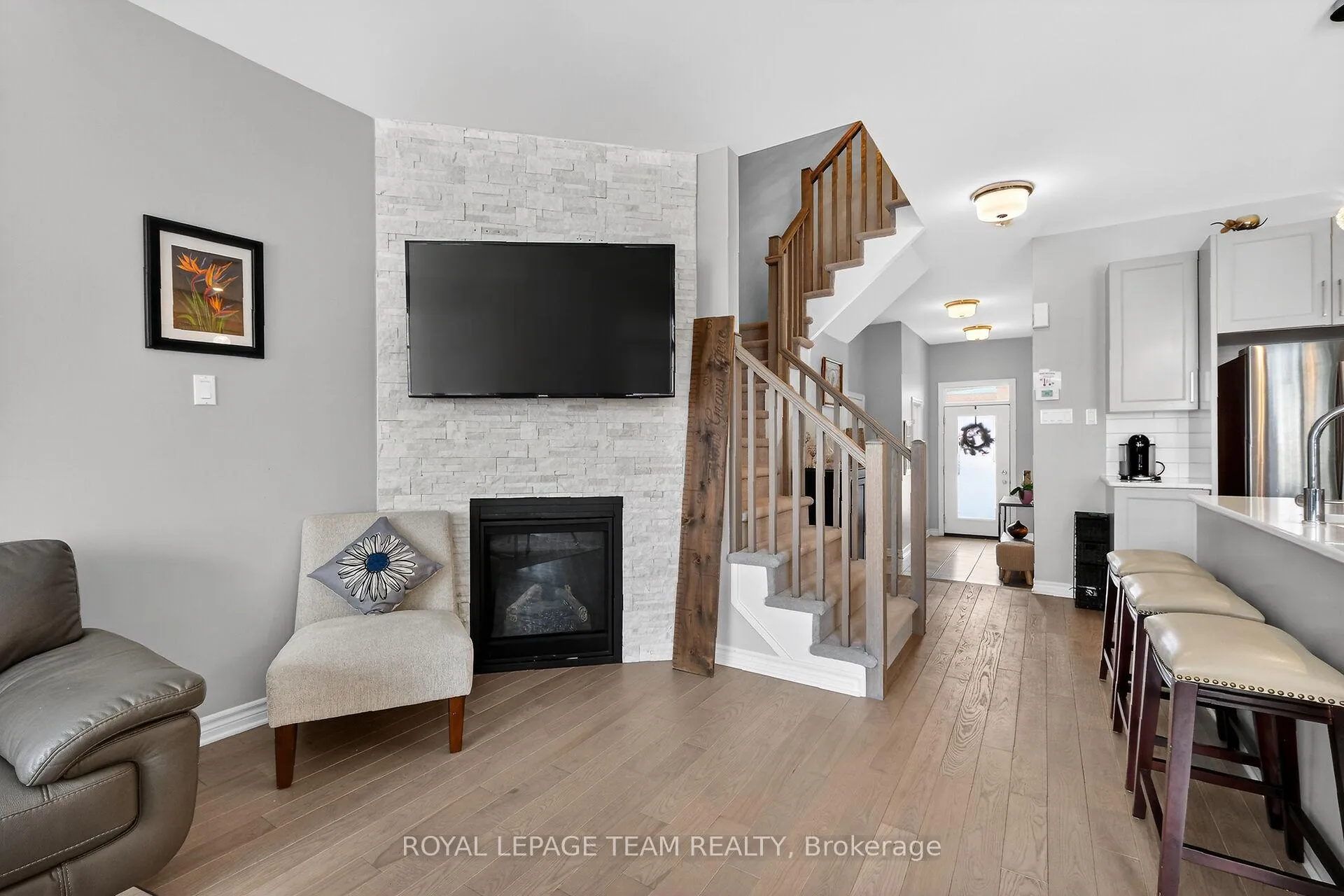 Photo 11 of 829 Miikana Road, Ottawa, Blossom Park/Kemp Park/Findlay Creek — HOMEH