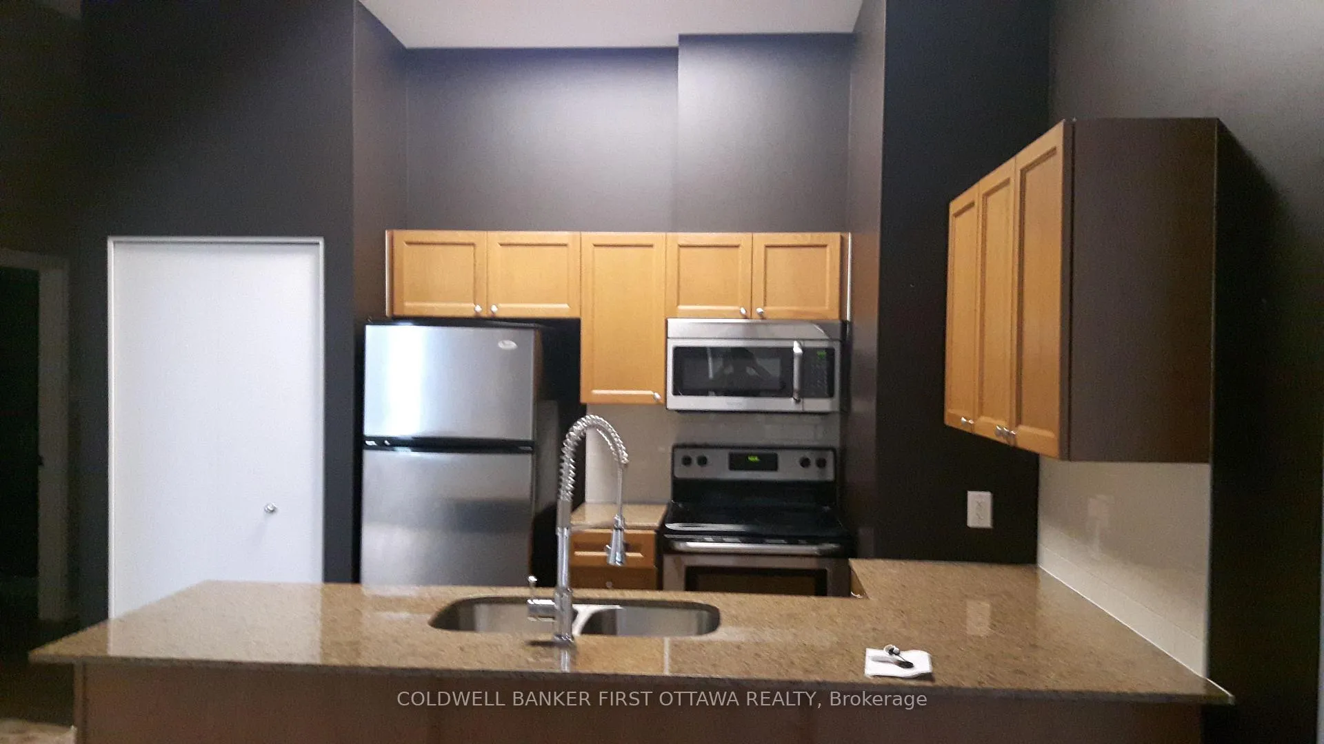 Photo 11 of Unit 104, 70 Landry Street E, Ottawa, Vanier — HOMEH
