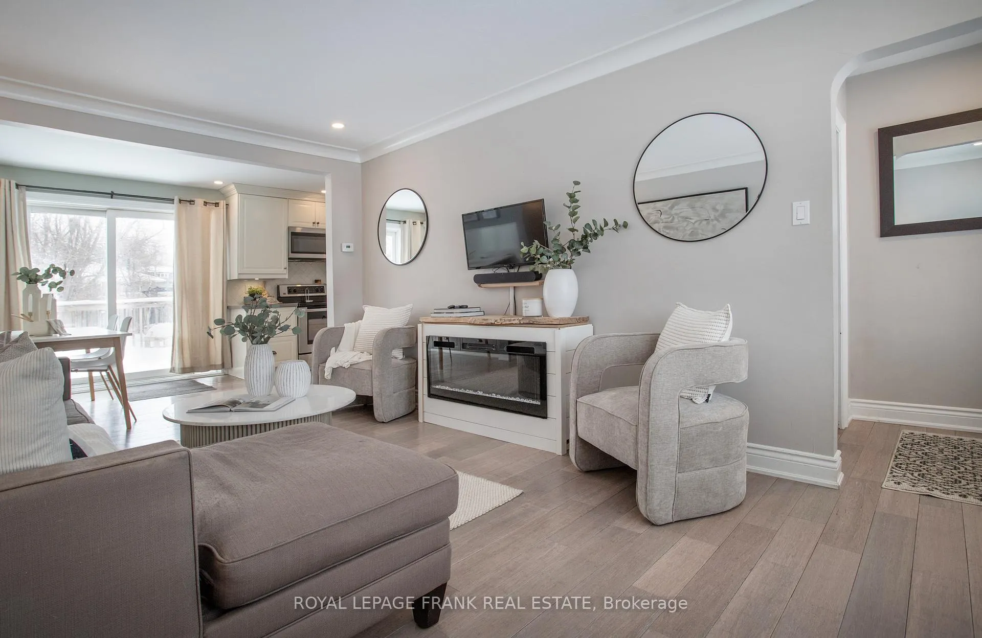 Photo 4 of 1107 Green Street, Whitby, Downtown Whitby — HOMEH