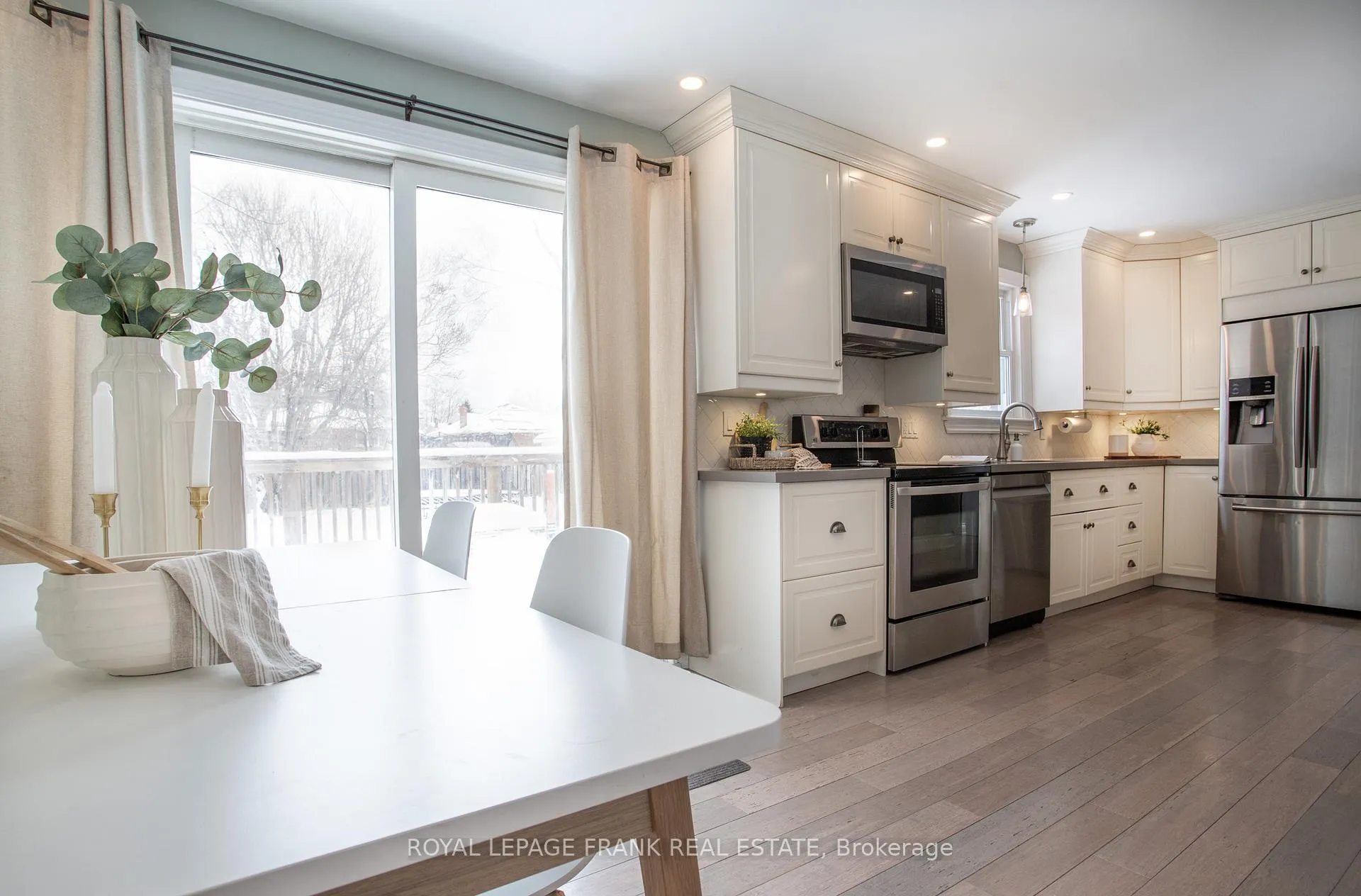 Photo 11 of 1107 Green Street, Whitby, Downtown Whitby — HOMEH