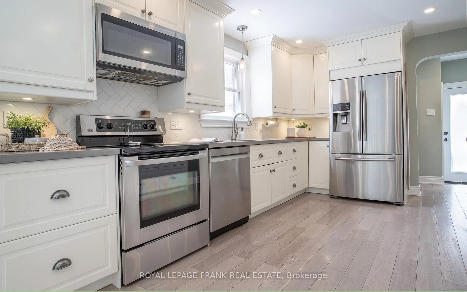 Photo 13 of 1107 Green Street, Whitby, Downtown Whitby — HOMEH
