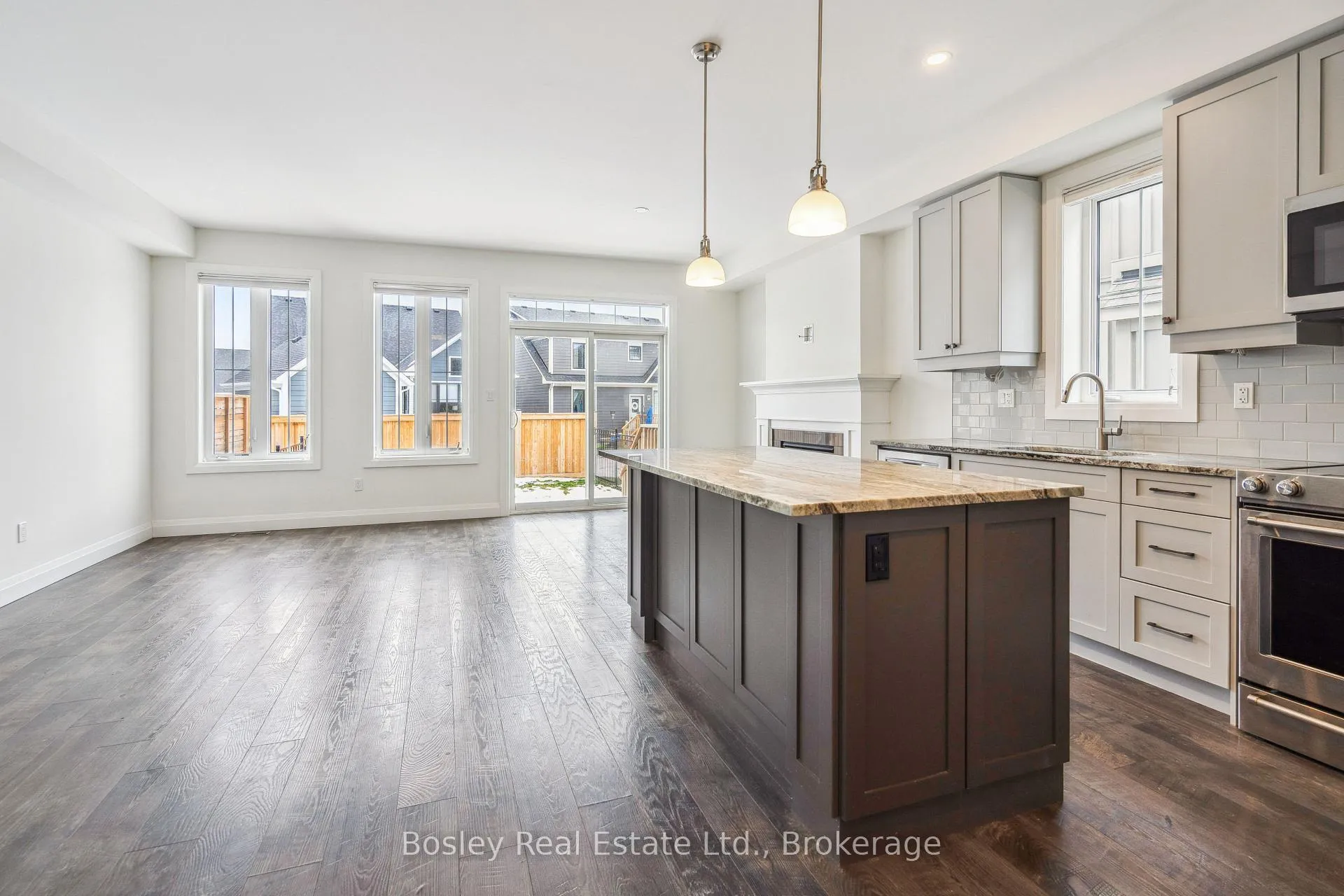 Photo 8 of 213 Yellow Birch Crescent, Blue Mountains — HOMEH
