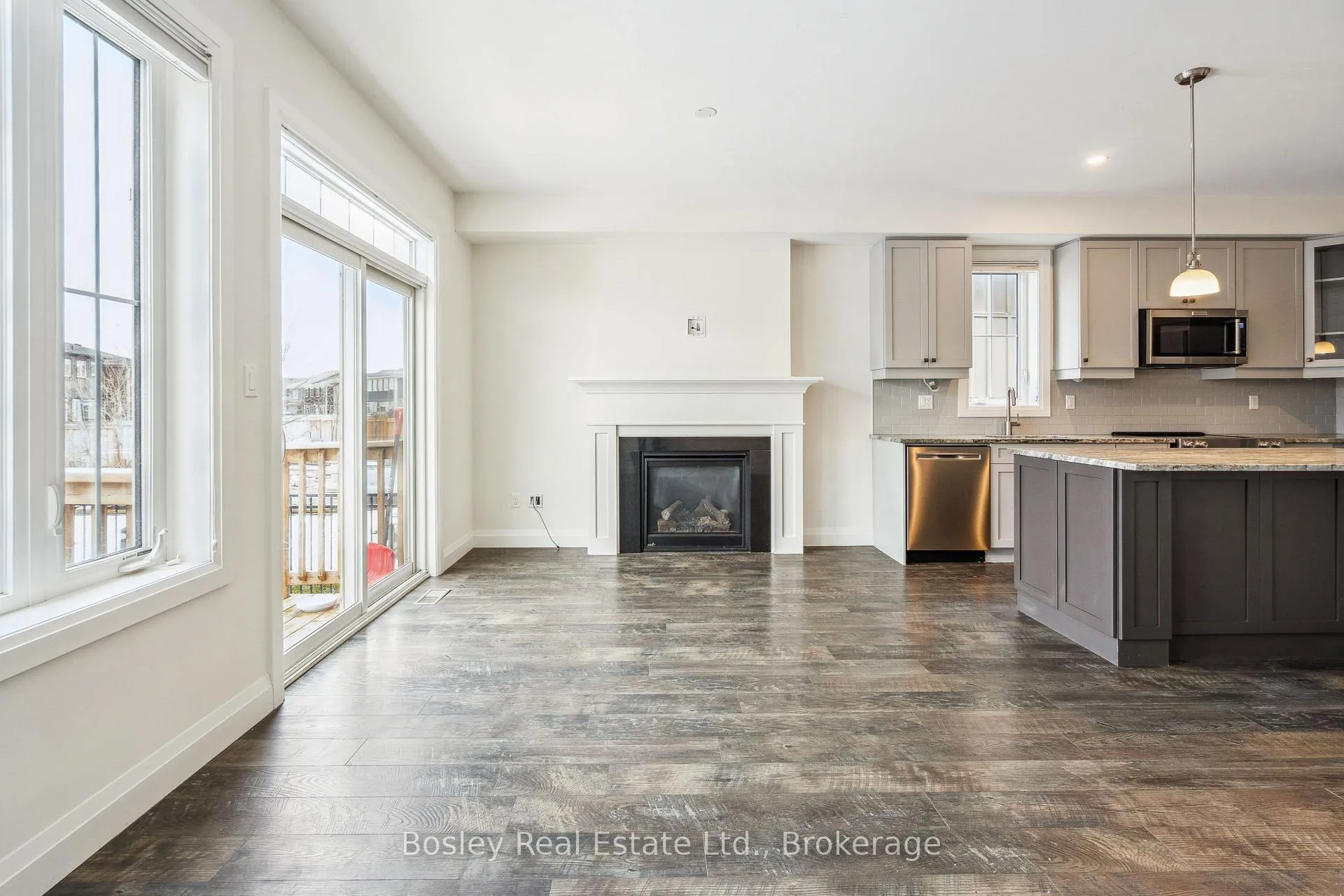 Photo 9 of 213 Yellow Birch Crescent, Blue Mountains — HOMEH