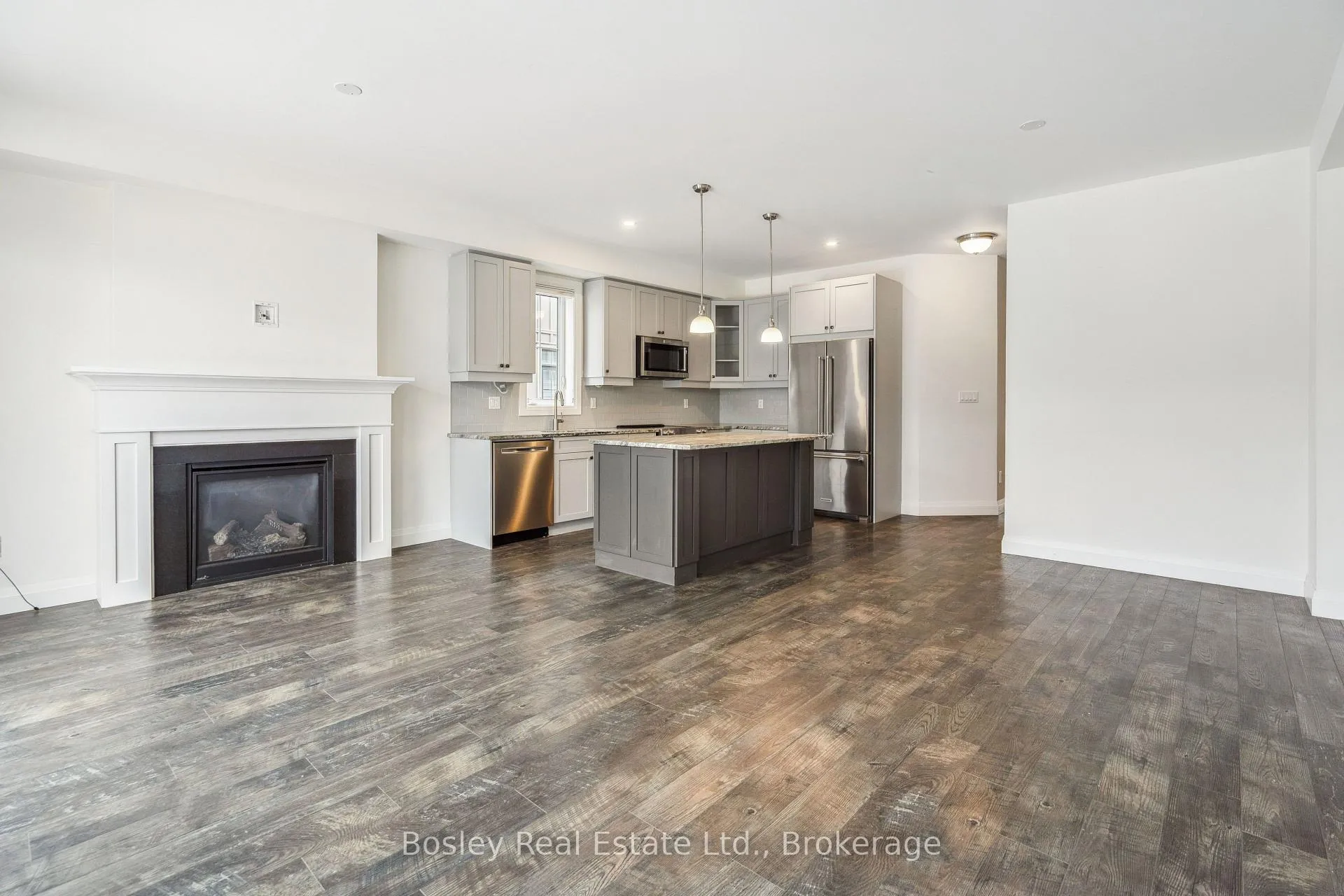 Photo 10 of 213 Yellow Birch Crescent, Blue Mountains — HOMEH