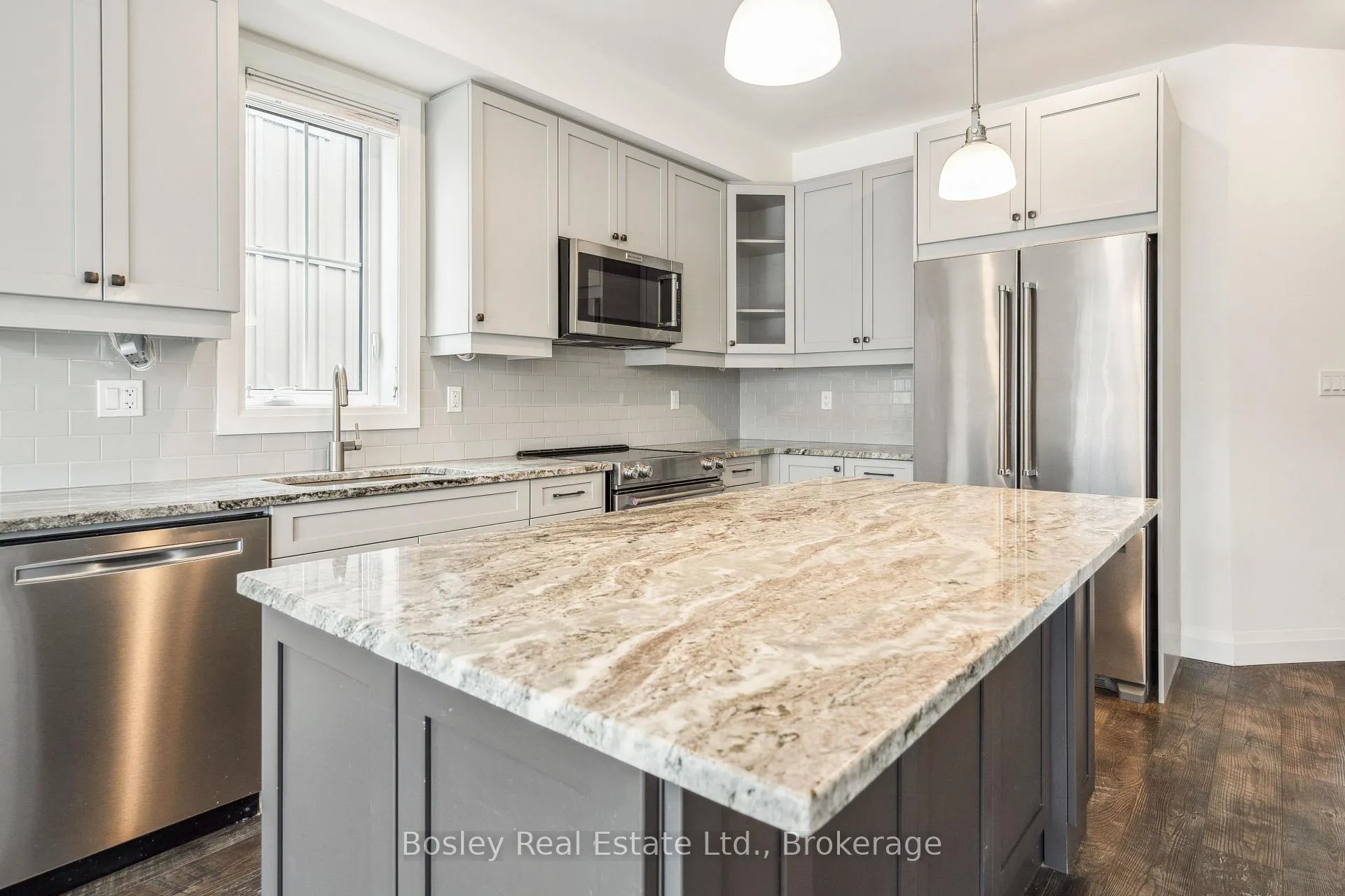 Photo 12 of 213 Yellow Birch Crescent, Blue Mountains — HOMEH