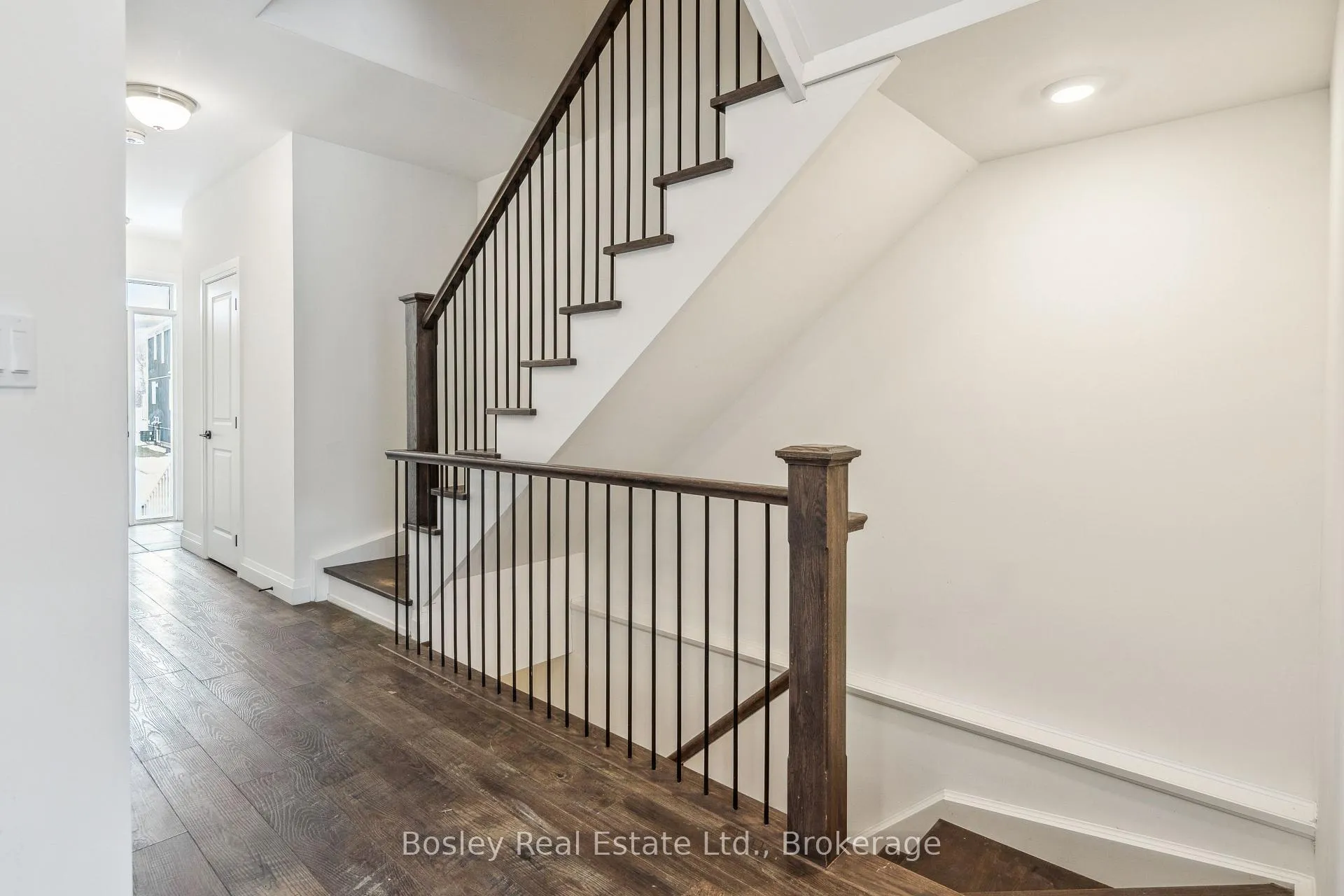 Photo 15 of 213 Yellow Birch Crescent, Blue Mountains — HOMEH