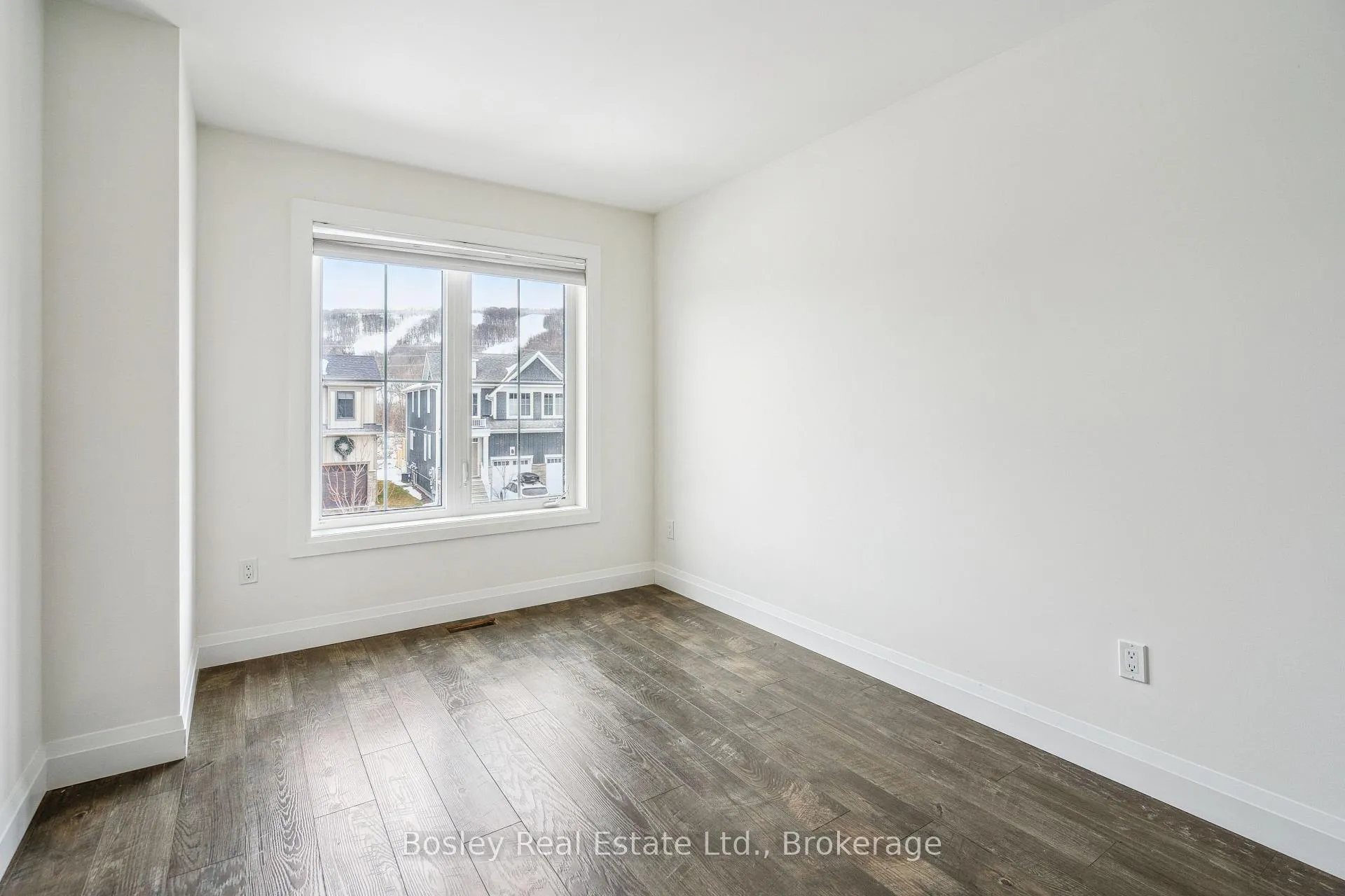 Photo 24 of 213 Yellow Birch Crescent, Blue Mountains — HOMEH