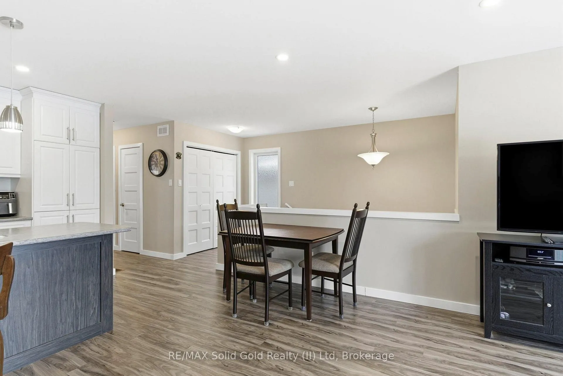 Photo 6 of 242 Glen Nora Drive, Cornwall — HOMEH