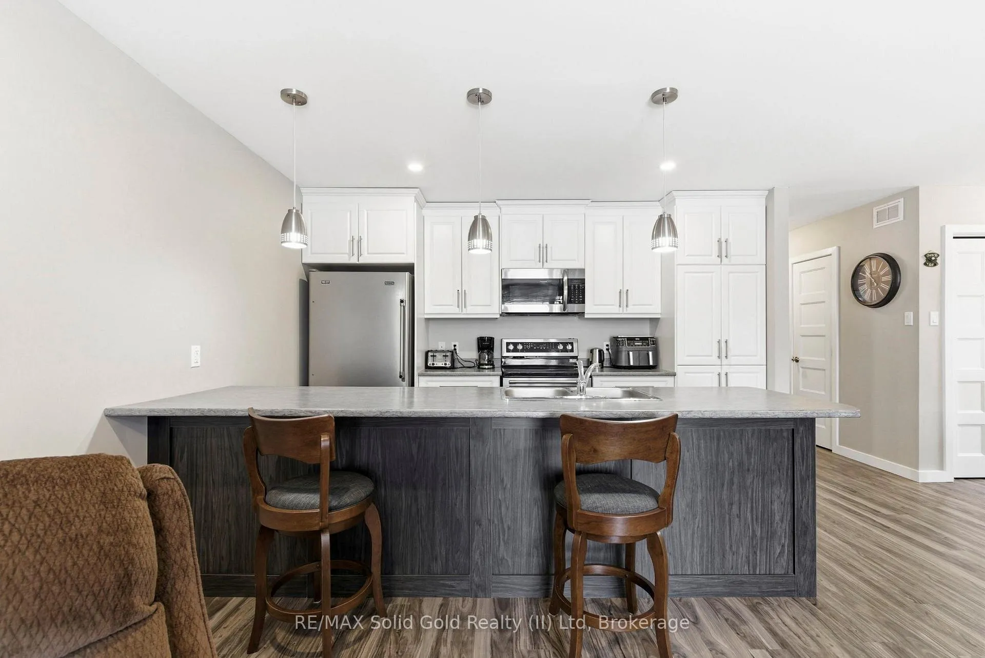 Photo 7 of 242 Glen Nora Drive, Cornwall — HOMEH