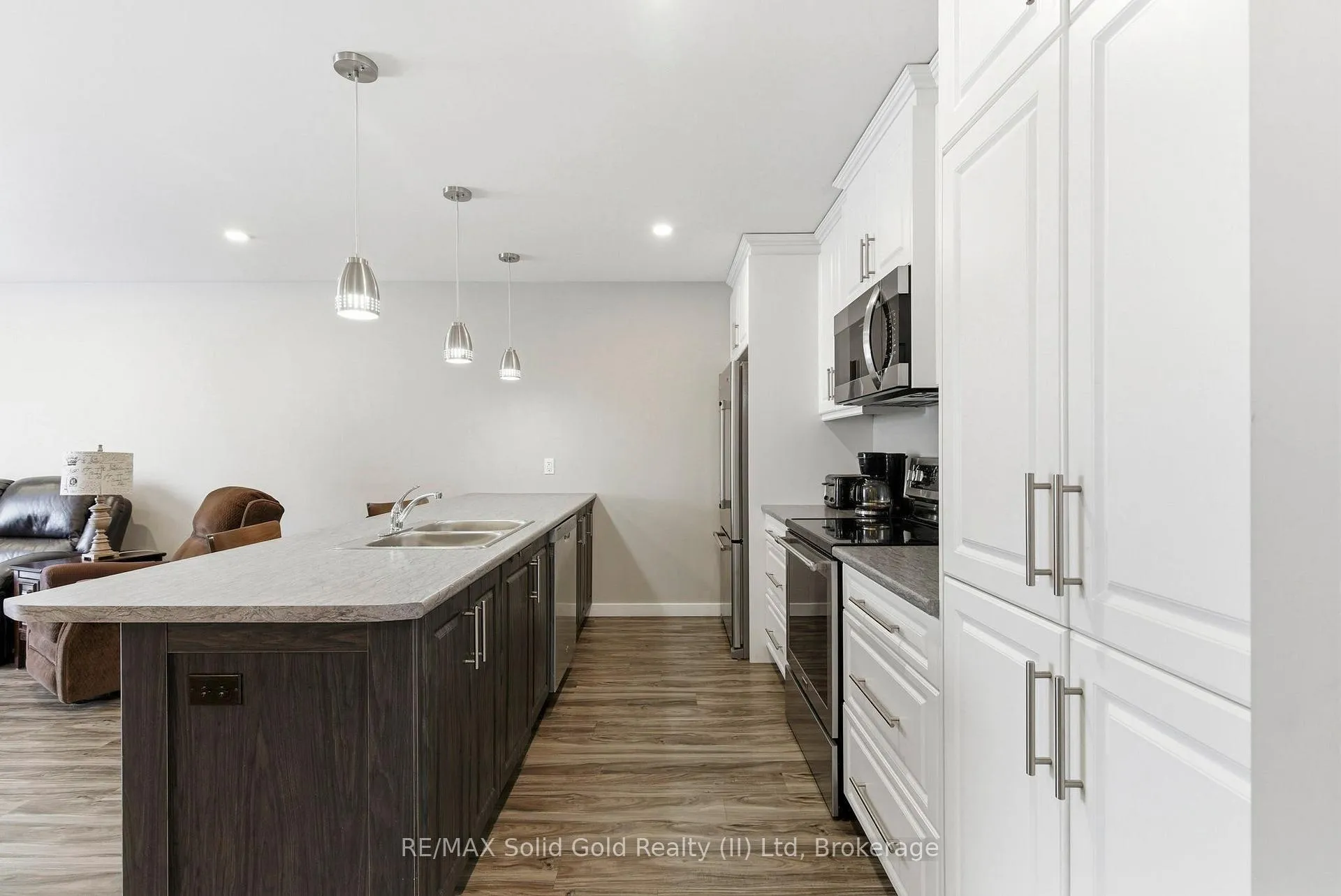Photo 8 of 242 Glen Nora Drive, Cornwall — HOMEH