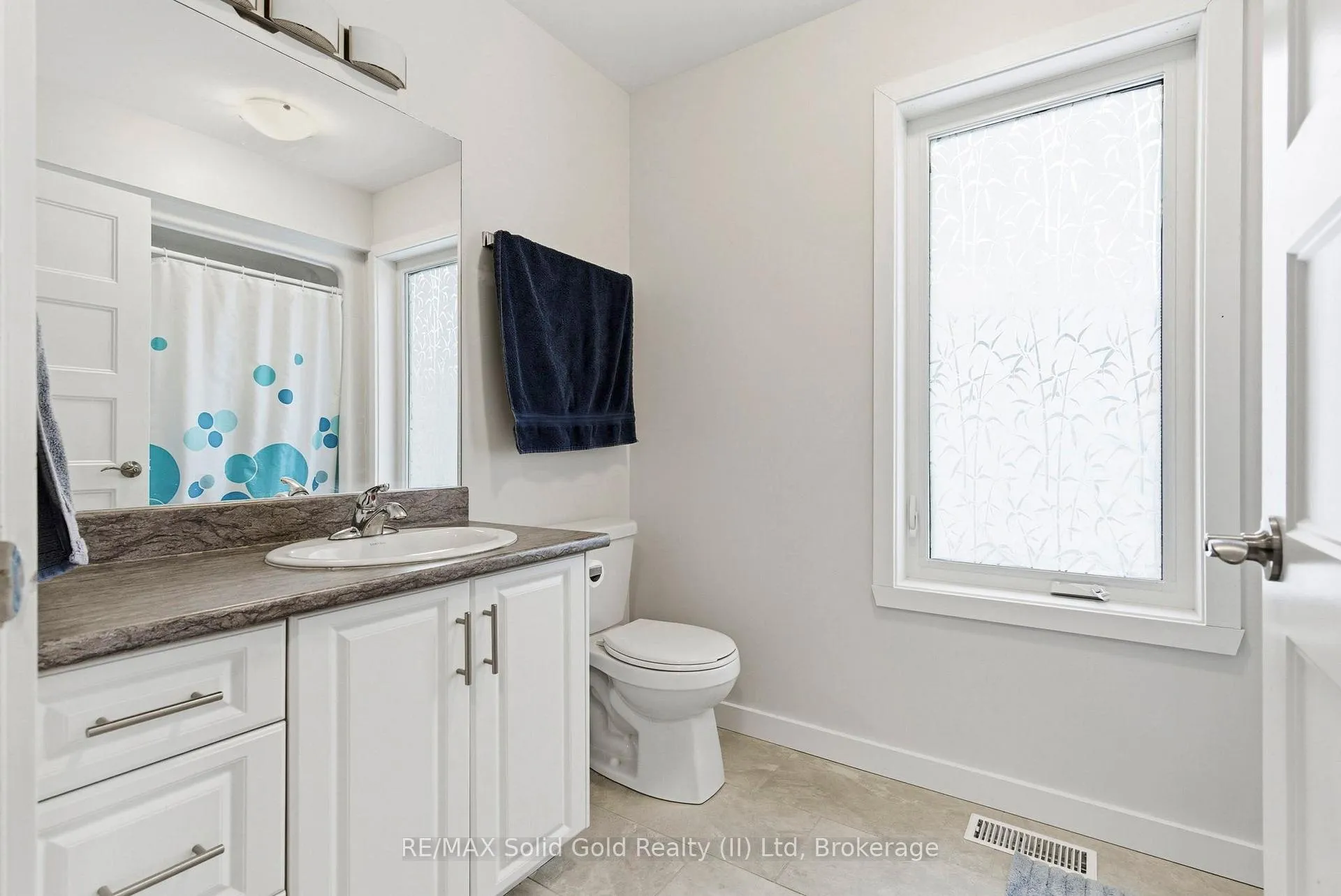 Photo 20 of 242 Glen Nora Drive, Cornwall — HOMEH