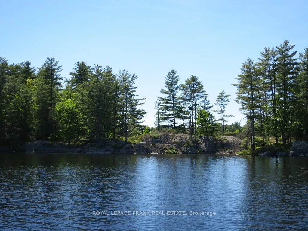 Front of 0 Horseshoe Island