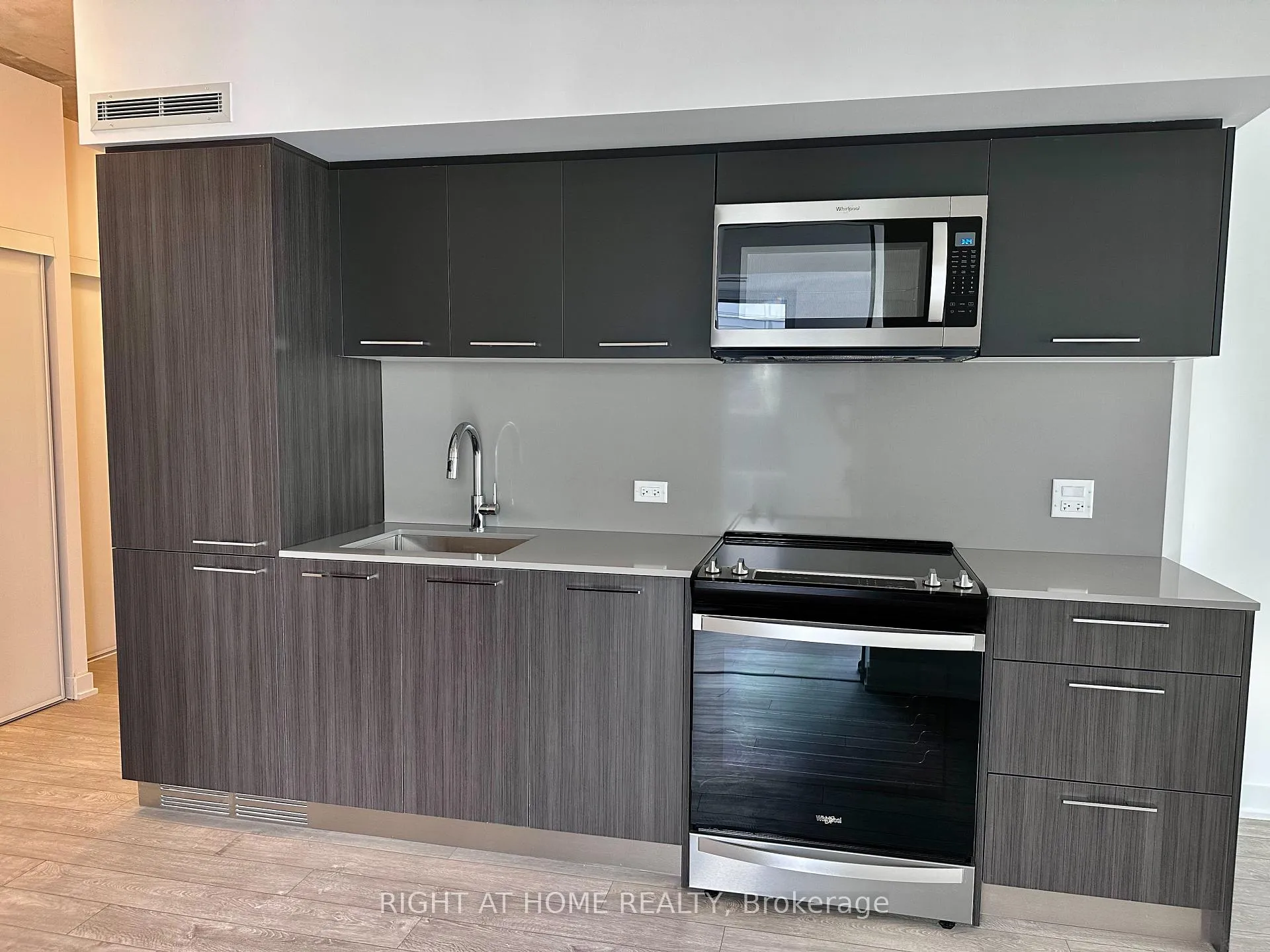 Photo 6 of Unit 705, 45 Baseball Place, Toronto, South Riverdale — HOMEH