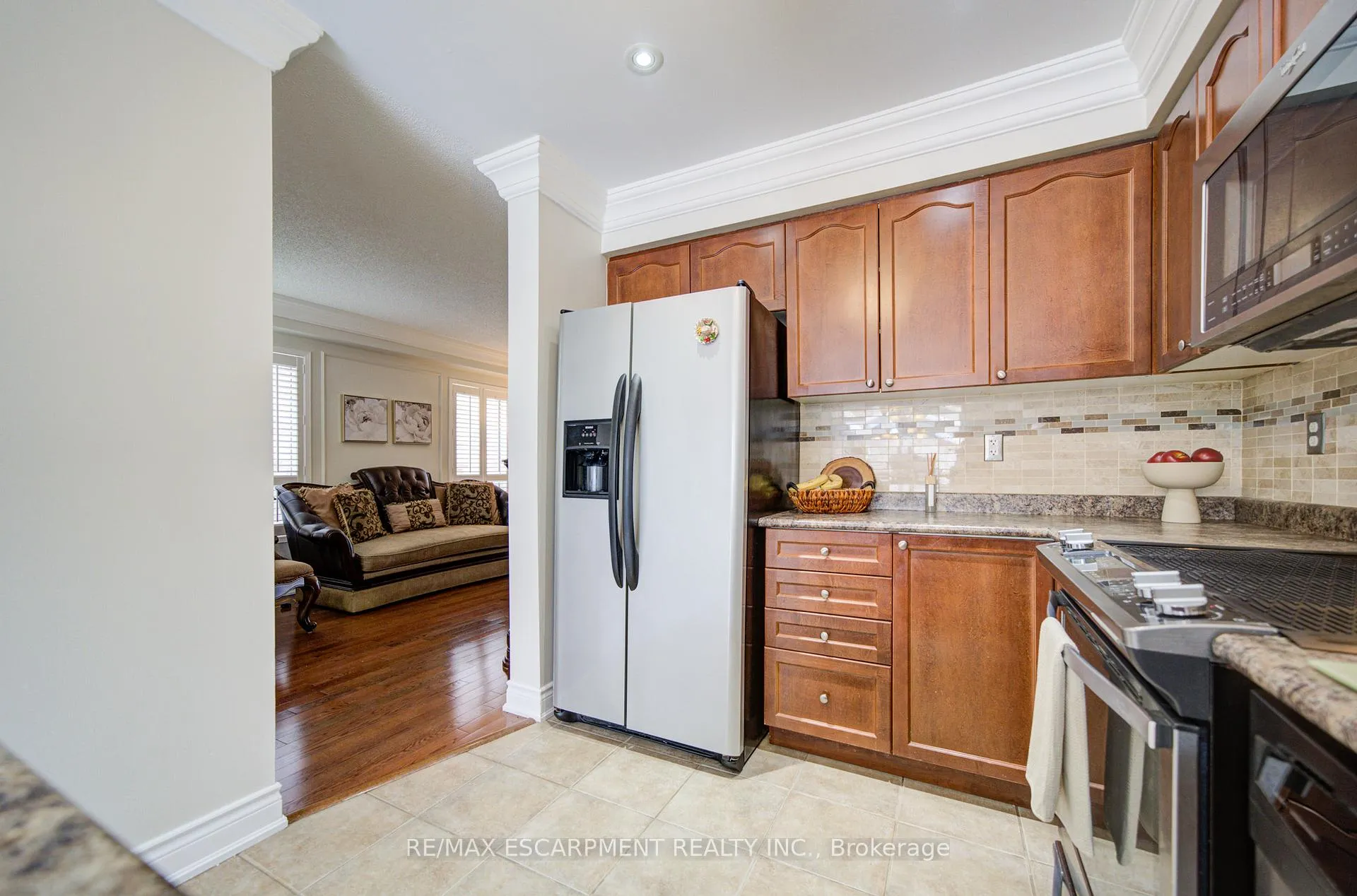 Photo 14 of 1227 Lamont Crescent, Milton, Clarke — HOMEH
