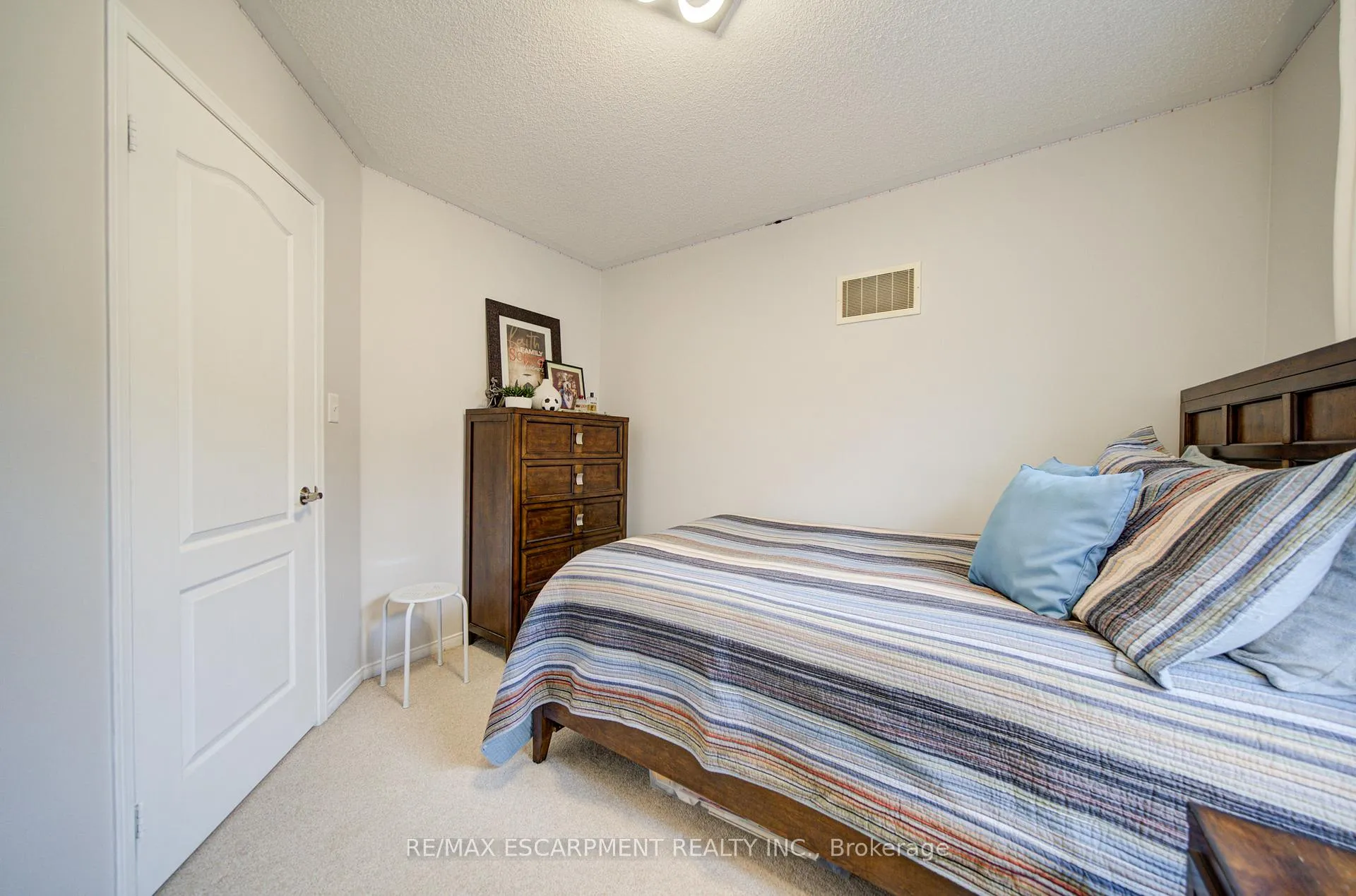Photo 28 of 1227 Lamont Crescent, Milton, Clarke — HOMEH