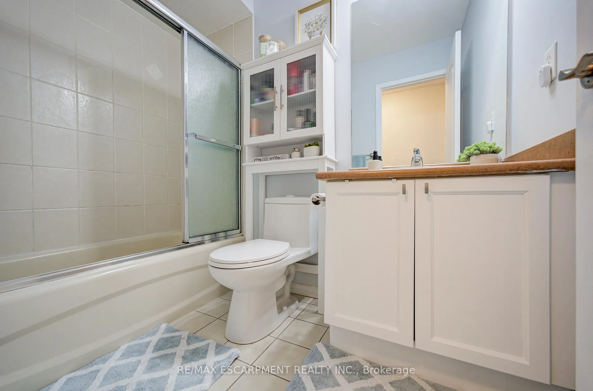 Photo 29 of 1227 Lamont Crescent, Milton, Clarke — HOMEH