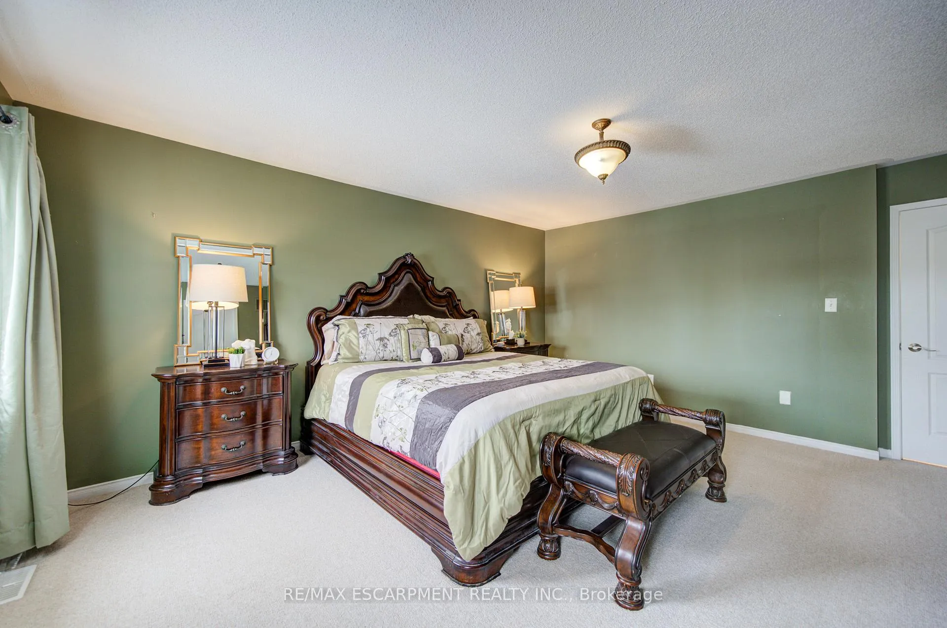 Photo 32 of 1227 Lamont Crescent, Milton, Clarke — HOMEH