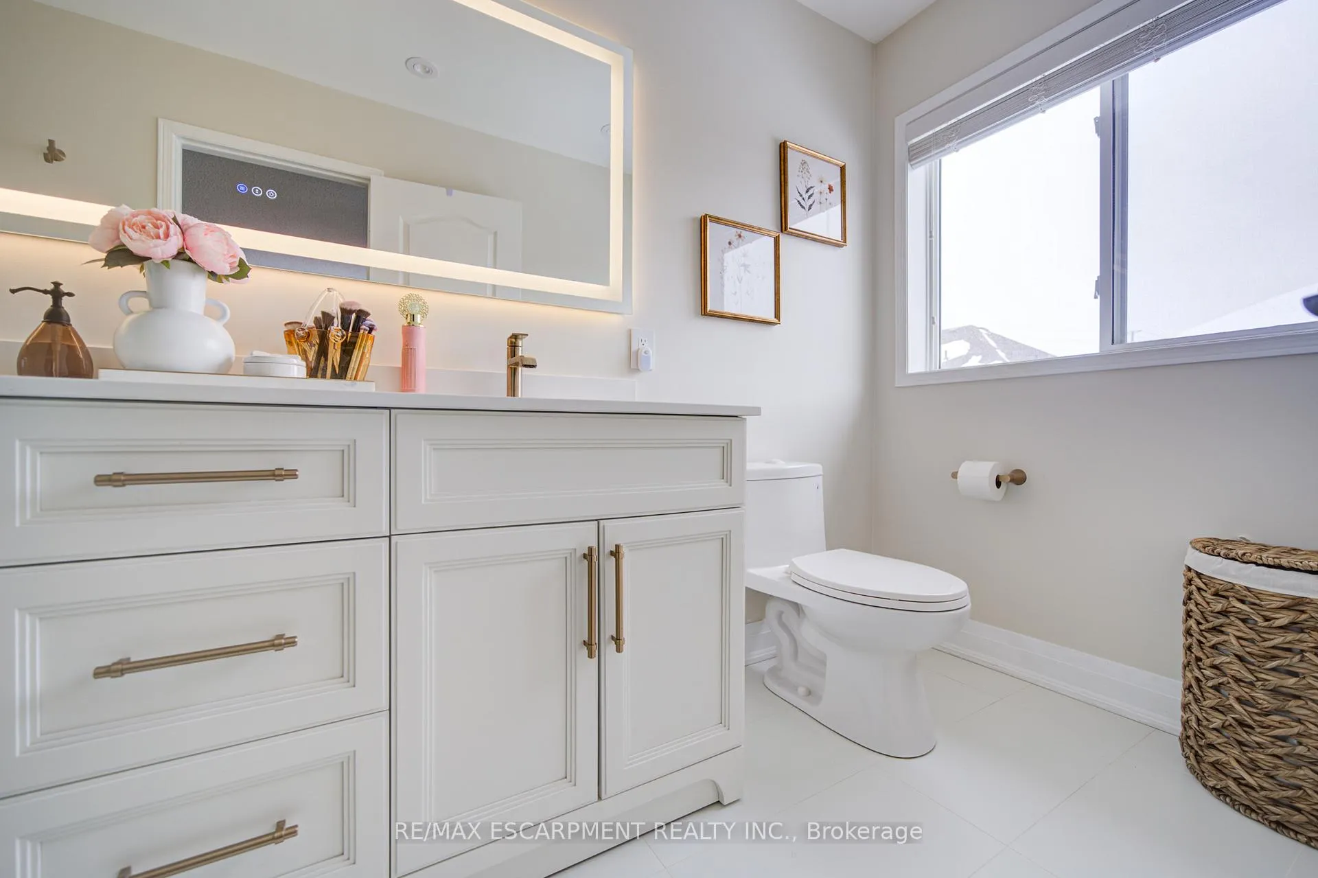 Photo 34 of 1227 Lamont Crescent, Milton, Clarke — HOMEH